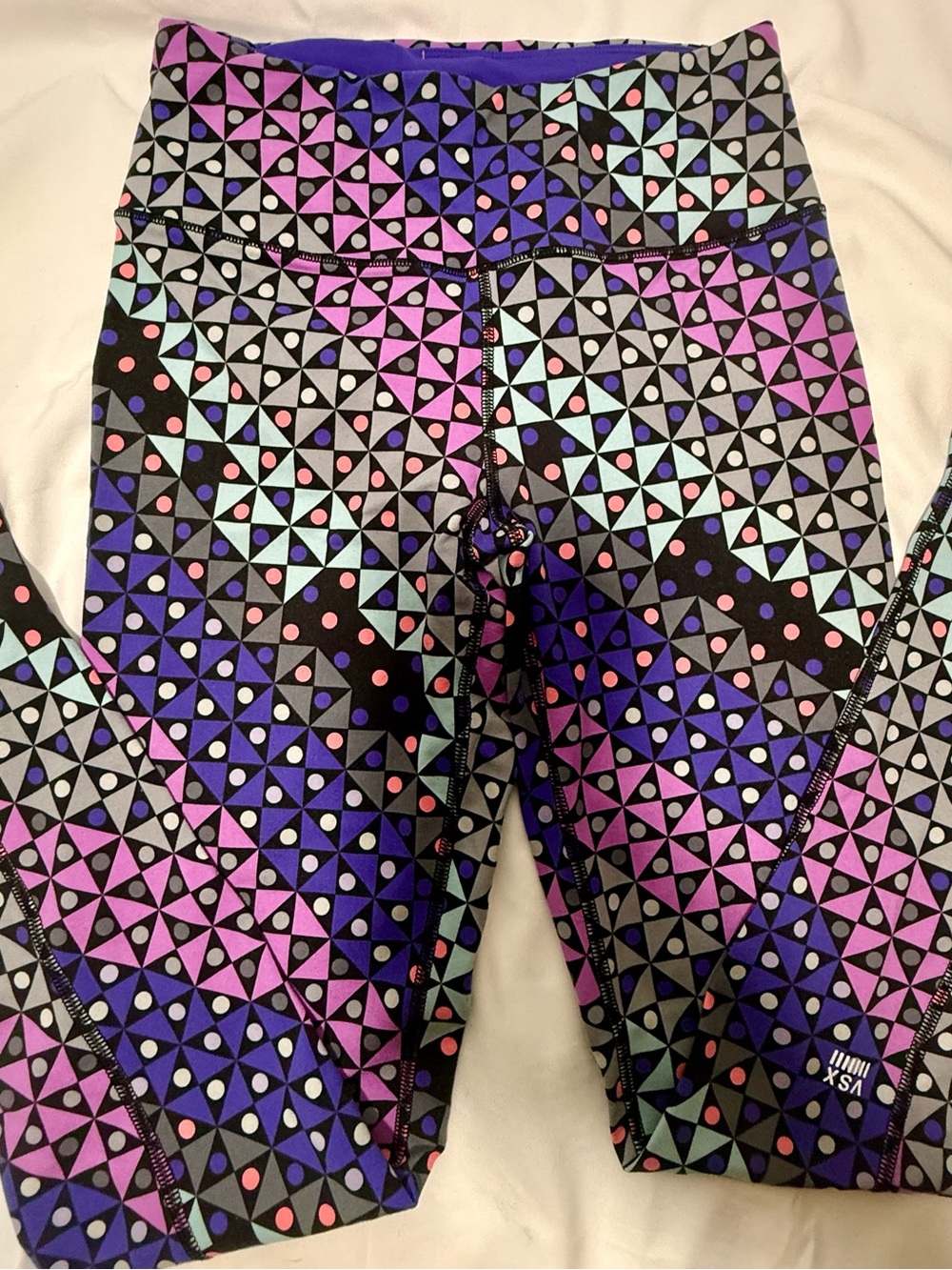 Victoria Sport - S - Fun 90’s Theme Leghinigs